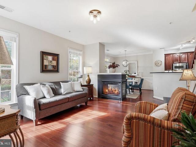 6803 Hampton Bay Lane