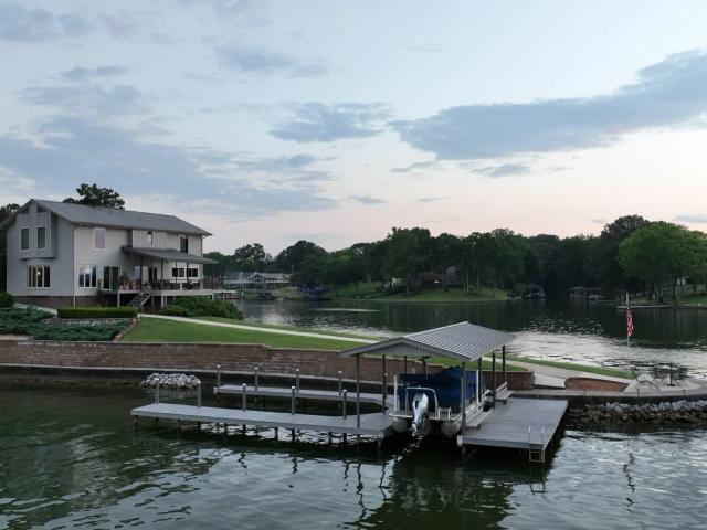 680 Eastlake Dr