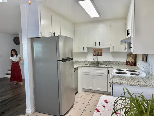 680 Fargo Ave 13