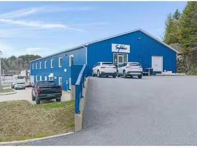 680 Rothesay Ave, Saint John, NB, E2H 2H5 commercial for lea.