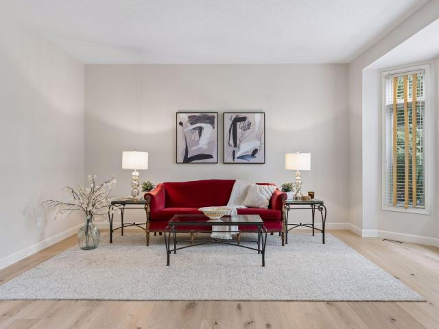 6815 Ruby Lane