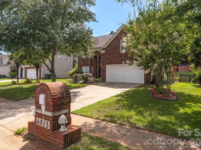6813 Neuhoff Lane