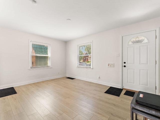 6813 Schneider Avenue