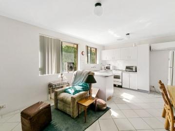 Queanbeyan, Greater Queanbeyan - Gym, Parking