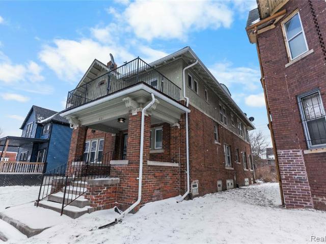 681 Clairmount Street
