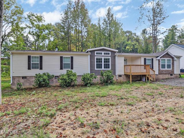 681 Hen Valley Rd