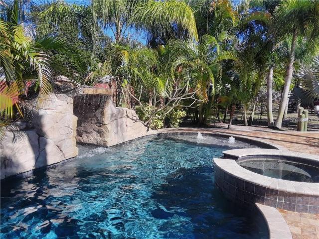 681 Jasmine Way S, St. Petersburg, FL 33705 | MLS #TB8356