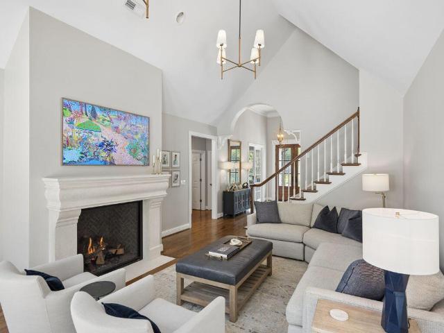 681 Paragon Parkway NW