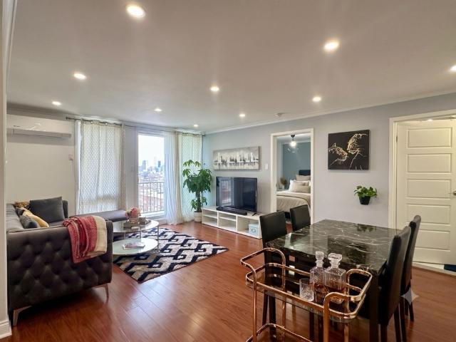 6824 Boulevard des Roseraies, #505