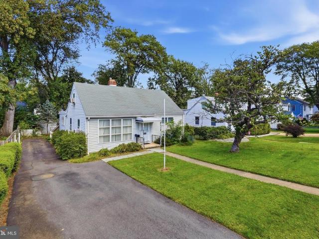 6824 Westlawn Drive