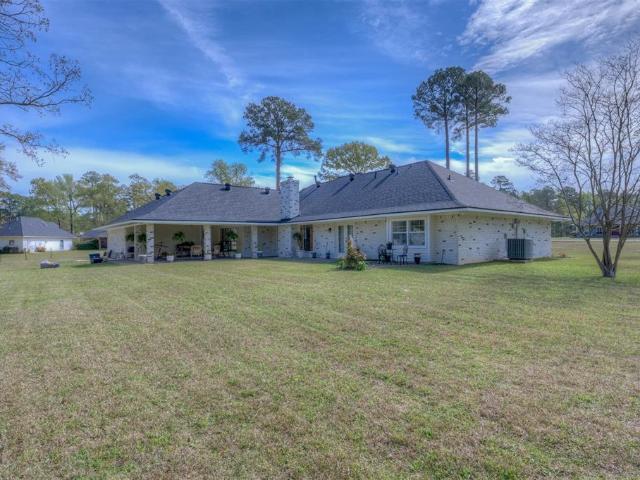6826 N Club Loop, Shreveport, LA 71107 | MLS #21214