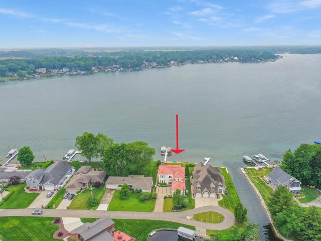 68283 Park Shore Drive