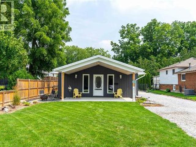 6822 Evergreen Lane, Plympton Wyoming, ON, N0N 1E0 house for sale | Listing ID 26019 | Royal LePage