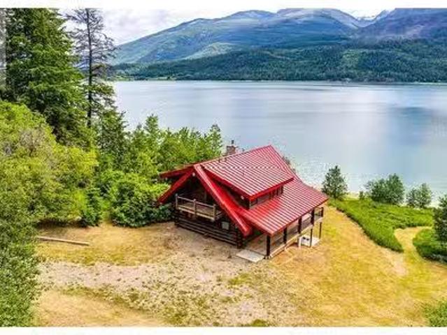 682 Lower Inonoaklin Road, Edgewood, BC, V0G 1J0 house for s.