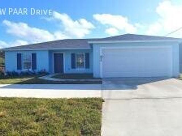 682 SW PAAR Drive