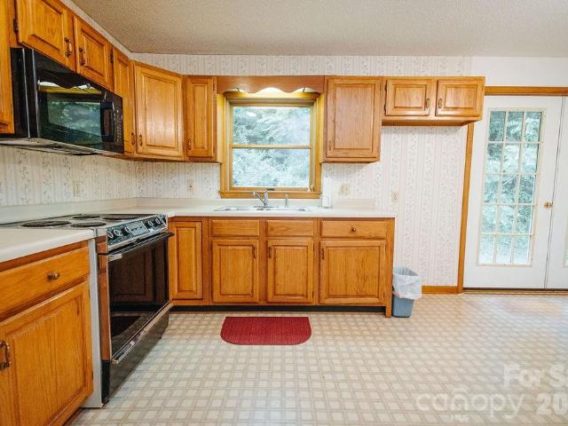 6830 Bat Cave Road