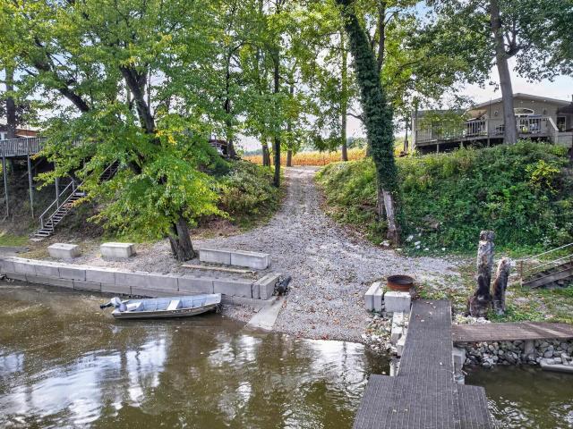 6831 N 1225 Road