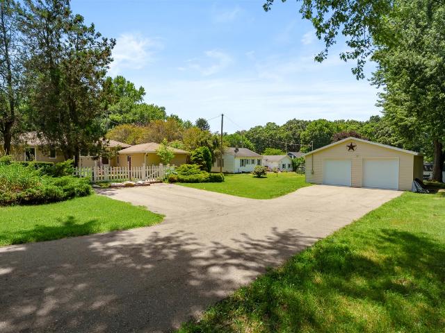 68334 Apple Lane