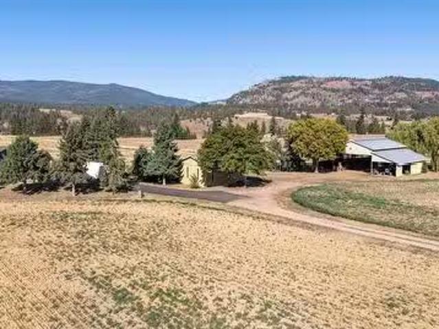 683 Clinton Road, Spallumcheen, BC, V4Y 0P3 Luxury House for.