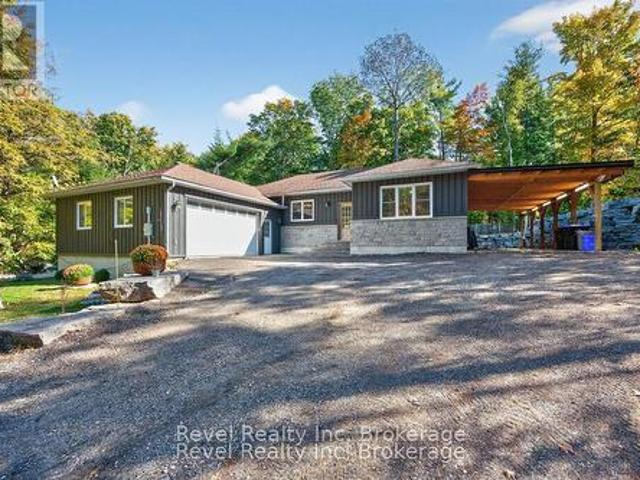683 Lafontaine Road W, Tiny, ON, L9M 0L6 house for sale | Listing ID S13722 | Royal LePage