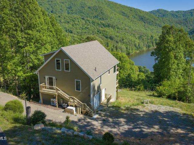 683 Lakeridge Drive