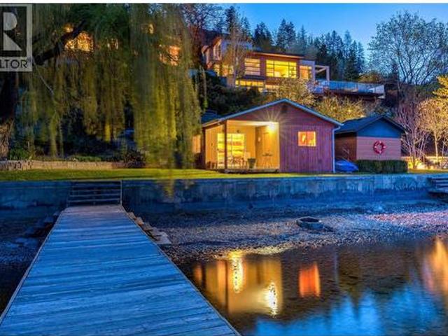 683 Westside Road S, West Kelowna, BC, V1Z 3S2 house for sale | Listing ID 10391 | Royal LePage