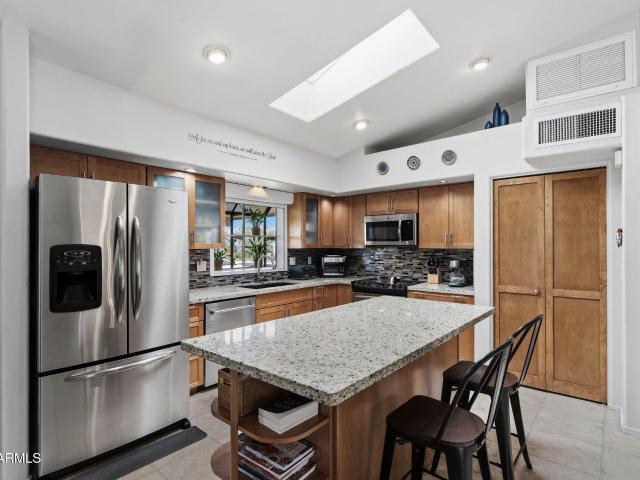 6847 S ALDER Drive
