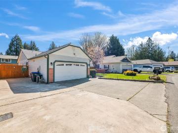 6840 Troy Lane NE