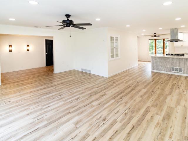 6841 Newburgh Road