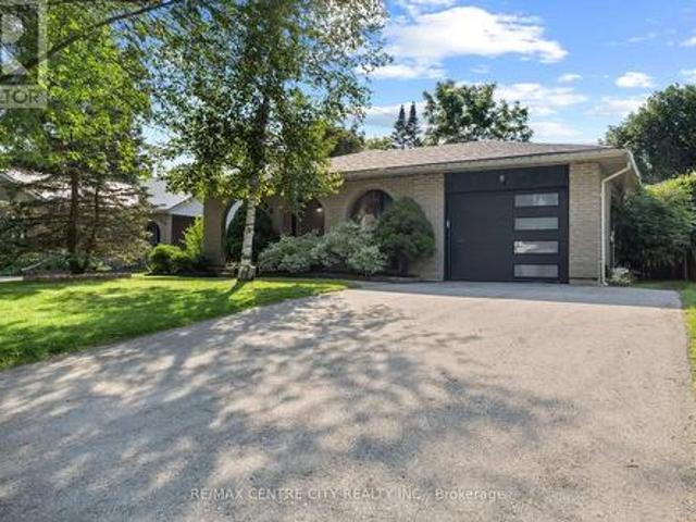 684 Macyoung Drive, Kincardine, ON, N2Z 1S9 house for sale | Listing ID X13566 | Royal LePage