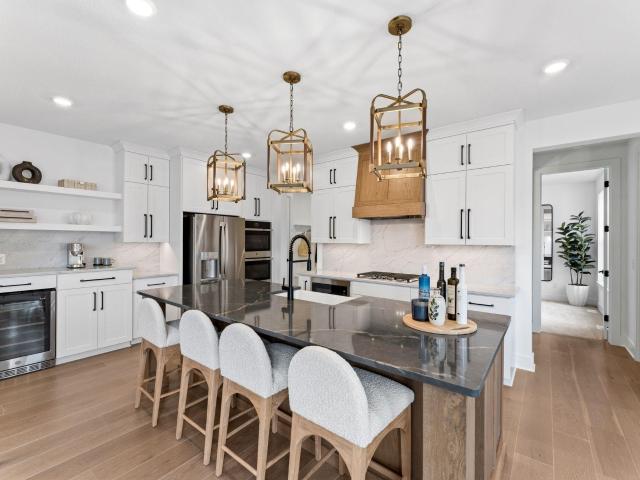 6858 Spruce Lane