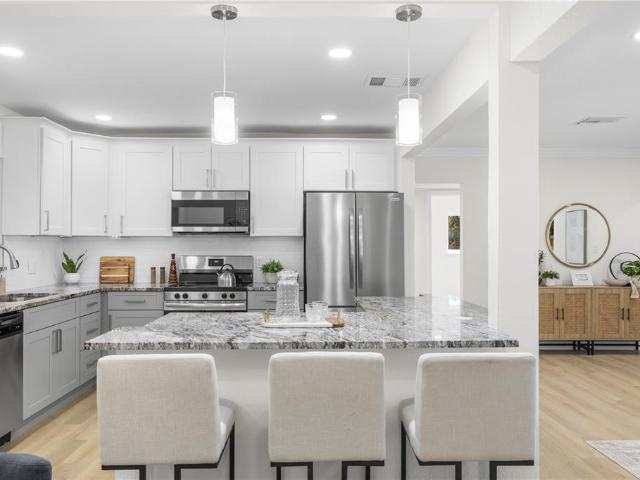 6850 7th St S, St. Petersburg, FL 33705 | MLS #TB8456