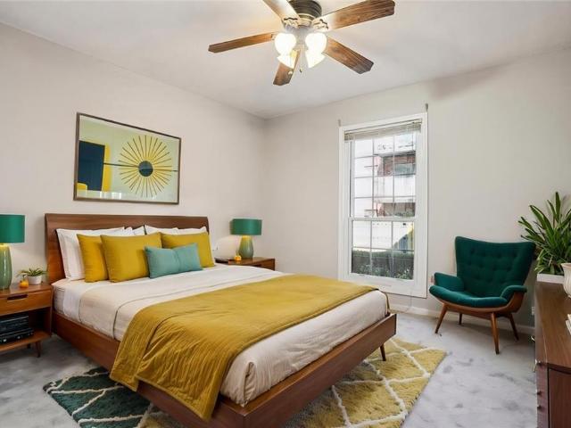 6851 Roswell Road F32