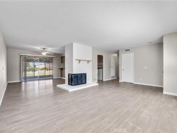 6853 Morningside