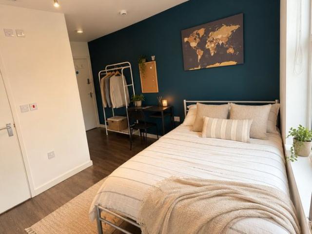 685 Ormskirk Road, Wigan WN5, 1 bed flat to rent, £600 pcm | PrimeLocation