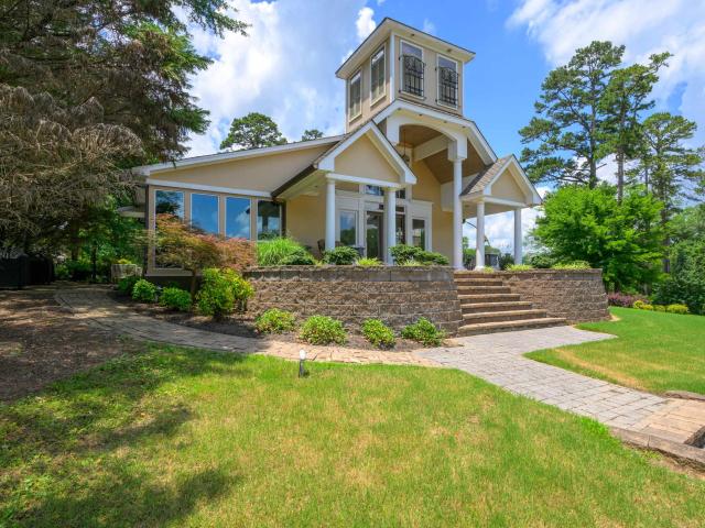 685 river cliff ln