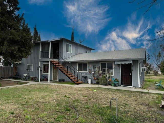 6860 Walnut Ave, Winton, CA 95388