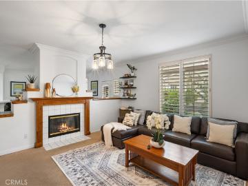 686 Azure Ln, Unit 2, Corona, CA 92879 | MLS #IG26033