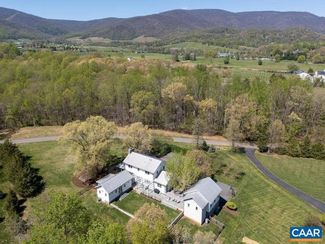 6877 Harvest Farms Ln