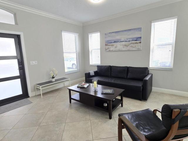 6878 NW 33rd St, Margate, FL 33063 | MLS #B26025