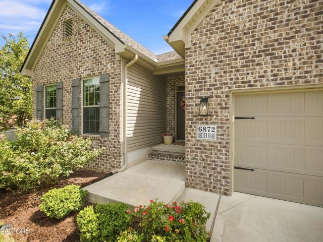 6872 Beeler Rd