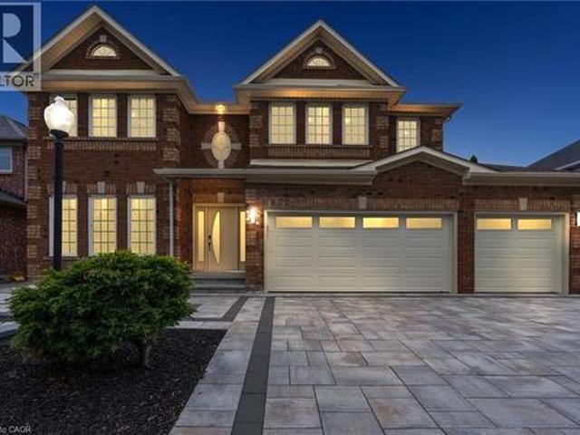 6872 Round Leaf Court, Mississauga, ON, L5N 6X6 house for sale | Listing ID 40838 | Royal LePage