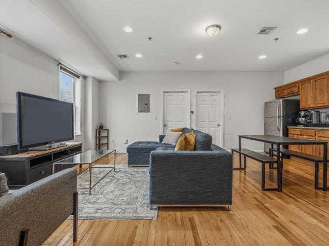 687 Avenue A # 201
