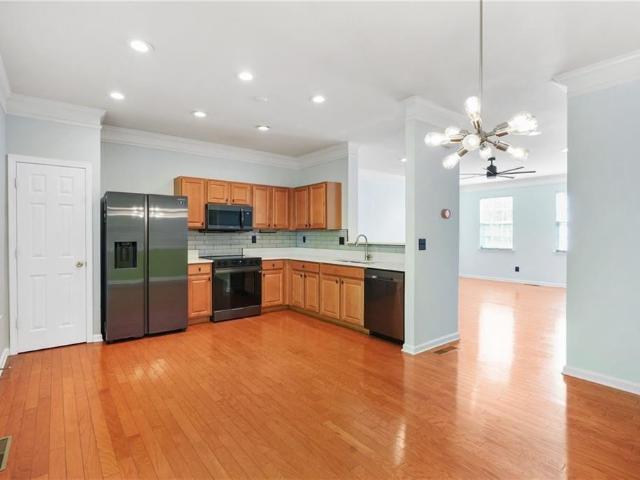 6887 Slate Stone Way SE 3