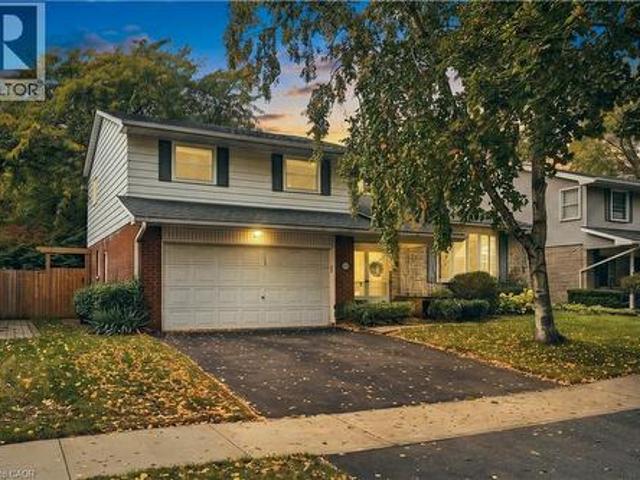 688 Cherrywood Drive, Burlington, ON, L7T 3X1 house for sale | Listing ID 40870 | Royal LePage