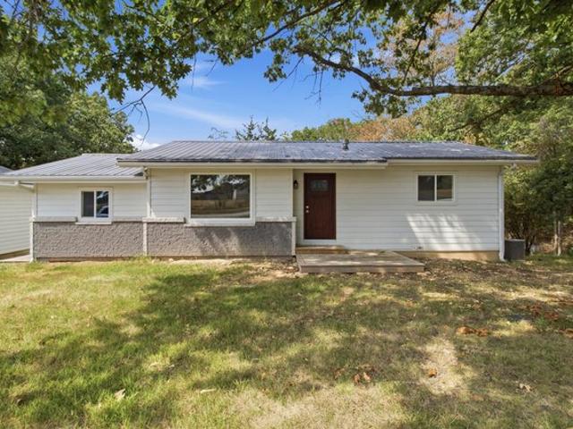 689 Oak Hill Drive Rd, Houston, MO 65483