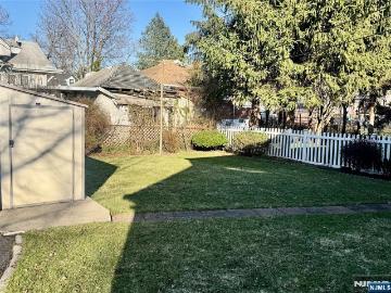 689 Linden Avenue