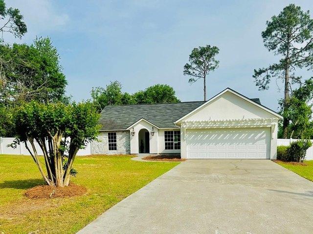 68 Victory Dr, Douglas, GA 31535