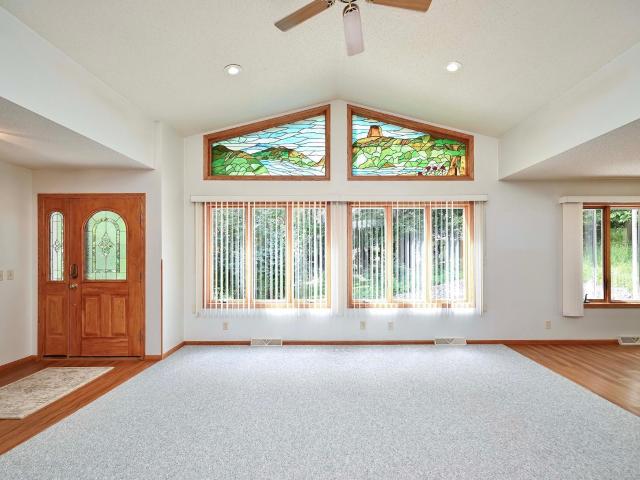 68 Whispering Avenue