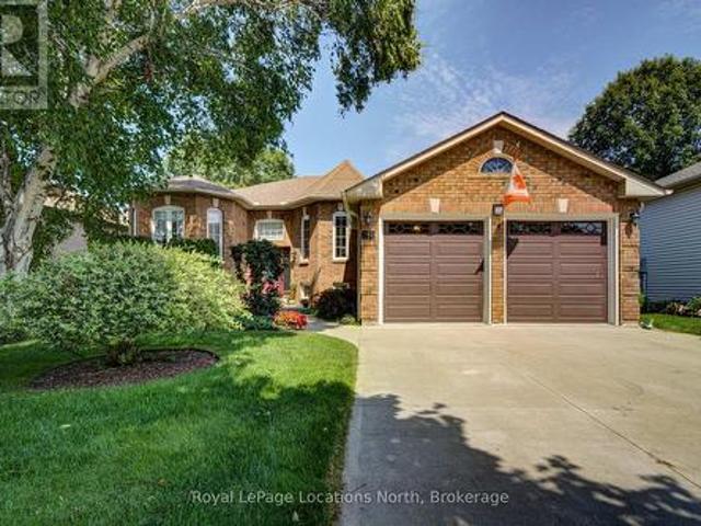68 Acorn Crescent, Wasaga Beach, ON, L9Z 1L7 house for sale | Listing ID S13673 | Royal LePage
